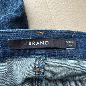 JBrand Straight Leg